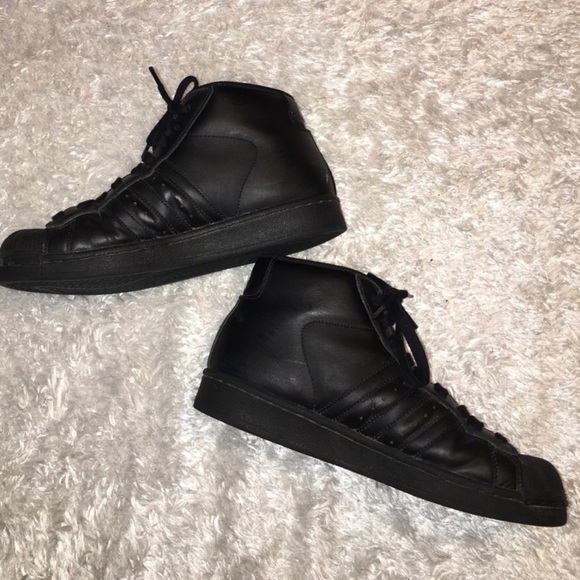 🔸 Adidas High Top Superstars - Picture 1 of 6
